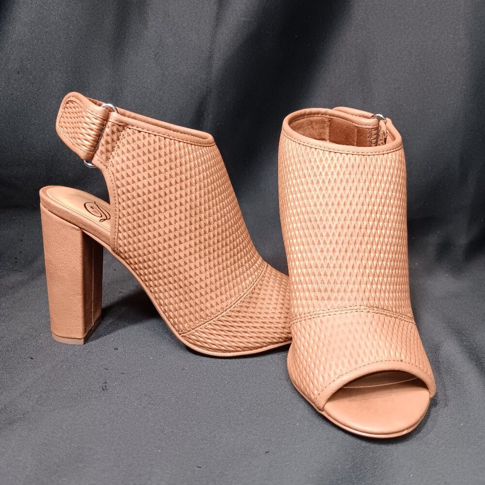 Camel Heel Open Toe Booties Size 6 {Ch} - image 1